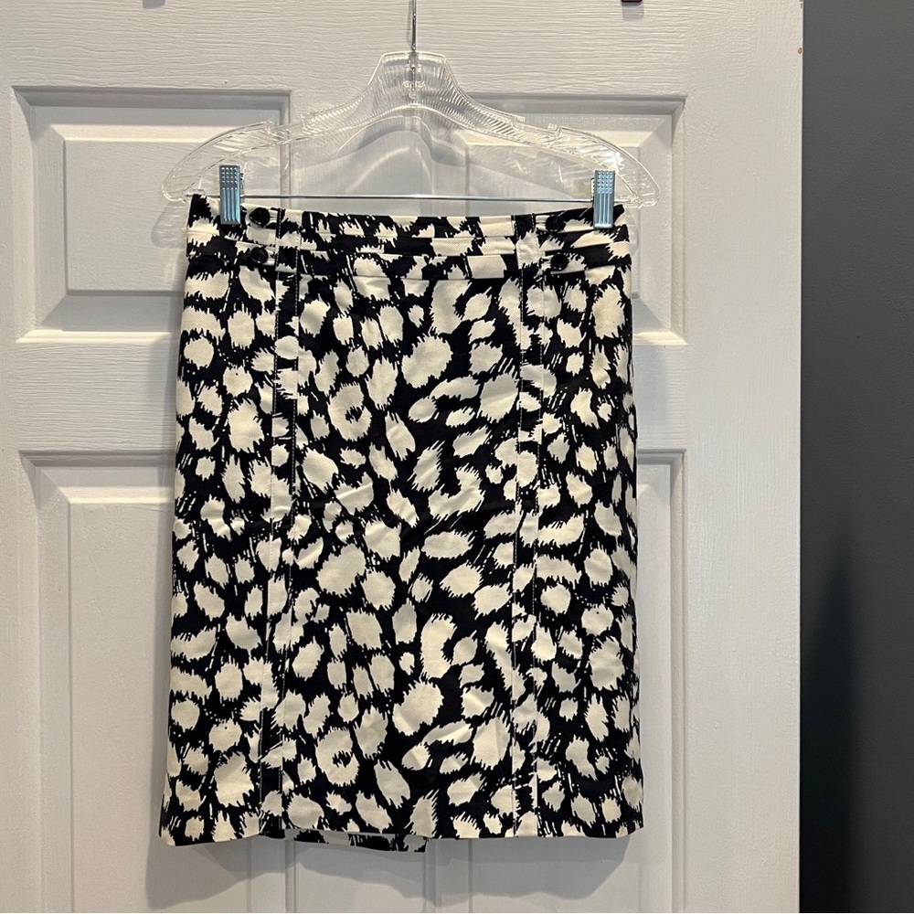 LOFT Skirt. Size 0